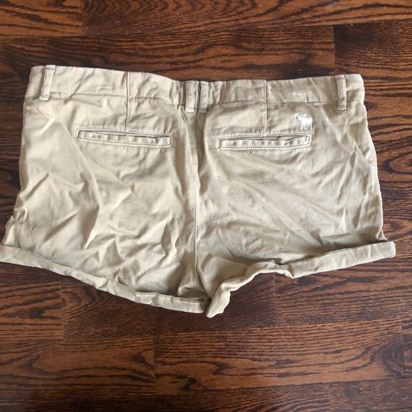 Khaki Abercrombie & Fitch Shorts - Picture 6 of 7